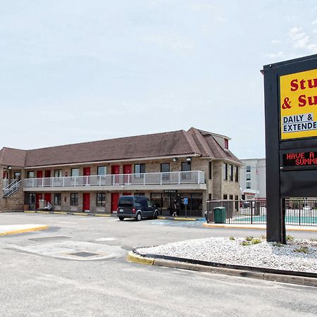 Studios And Suites 4 Less Battlefield Blvd Chesapeake Eksteriør bilde